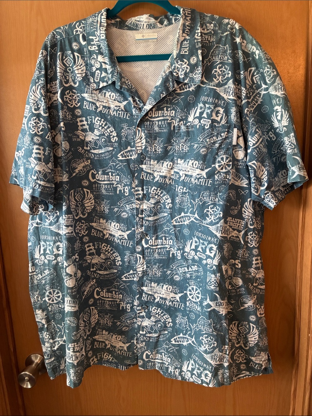 Columbia PFG Teal & White Short-Sleeve Printed Button-Down Shirt